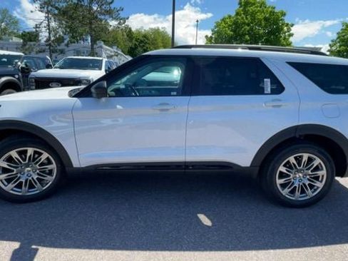 New 2026 Ford Explorer Active w/ Active Comfort Package AWD/4WD image 12