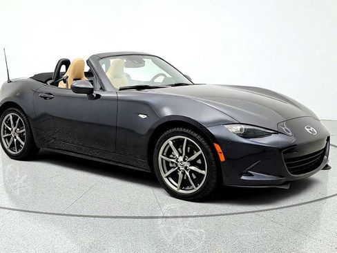 Used 2016 MAZDA MX-5 Miata Grand Touring RWD image 3