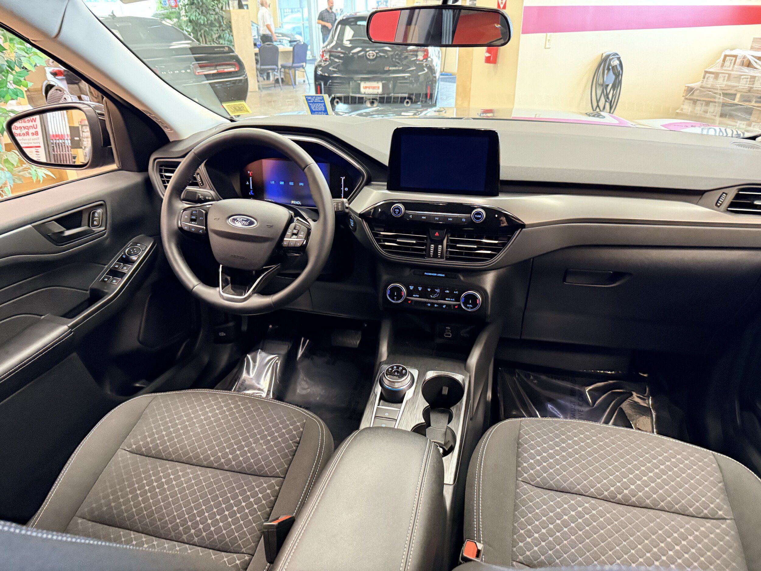 Used 2024 Ford Escape Active AWD/4WD image 23