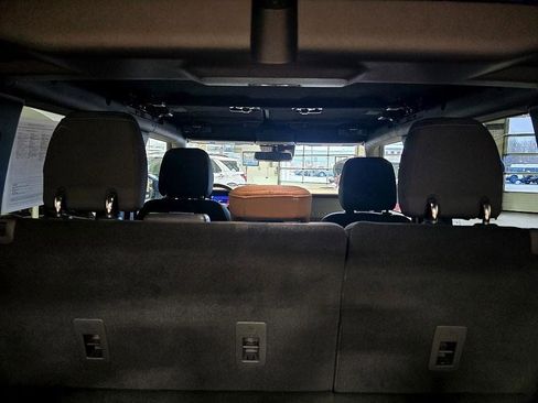 Used 2023 Ford Bronco Outer Banks image 32