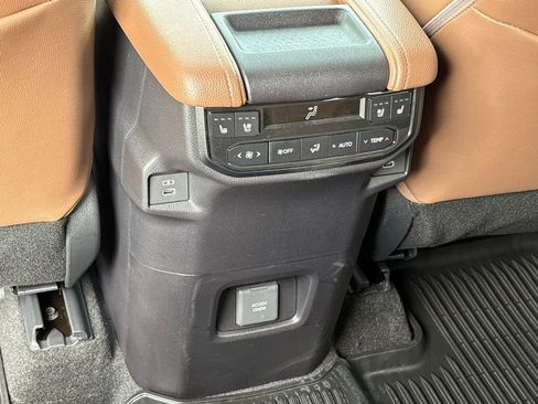 Used 2026 Toyota Grand Highlander AWD Hybrid image 16