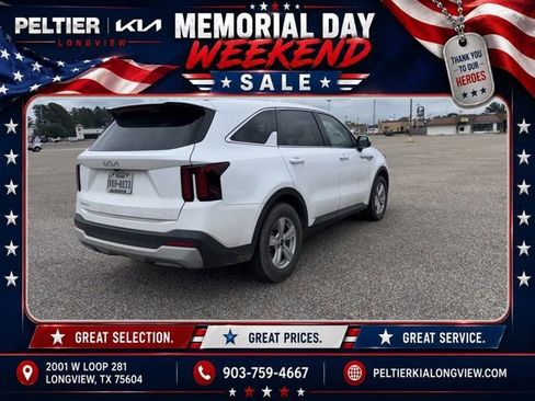 Used 2024 Kia Sorento LX FWD image 5