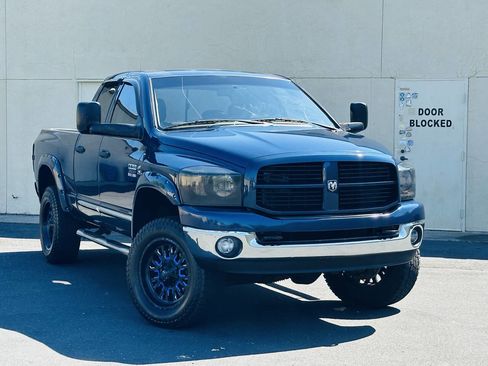 Used 2008 Dodge Ram 2500 Truck SLT w/ Popular Equipment Group AWD/4WD image 1