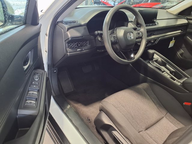 Certified 2025 Honda Accord LX image 6
