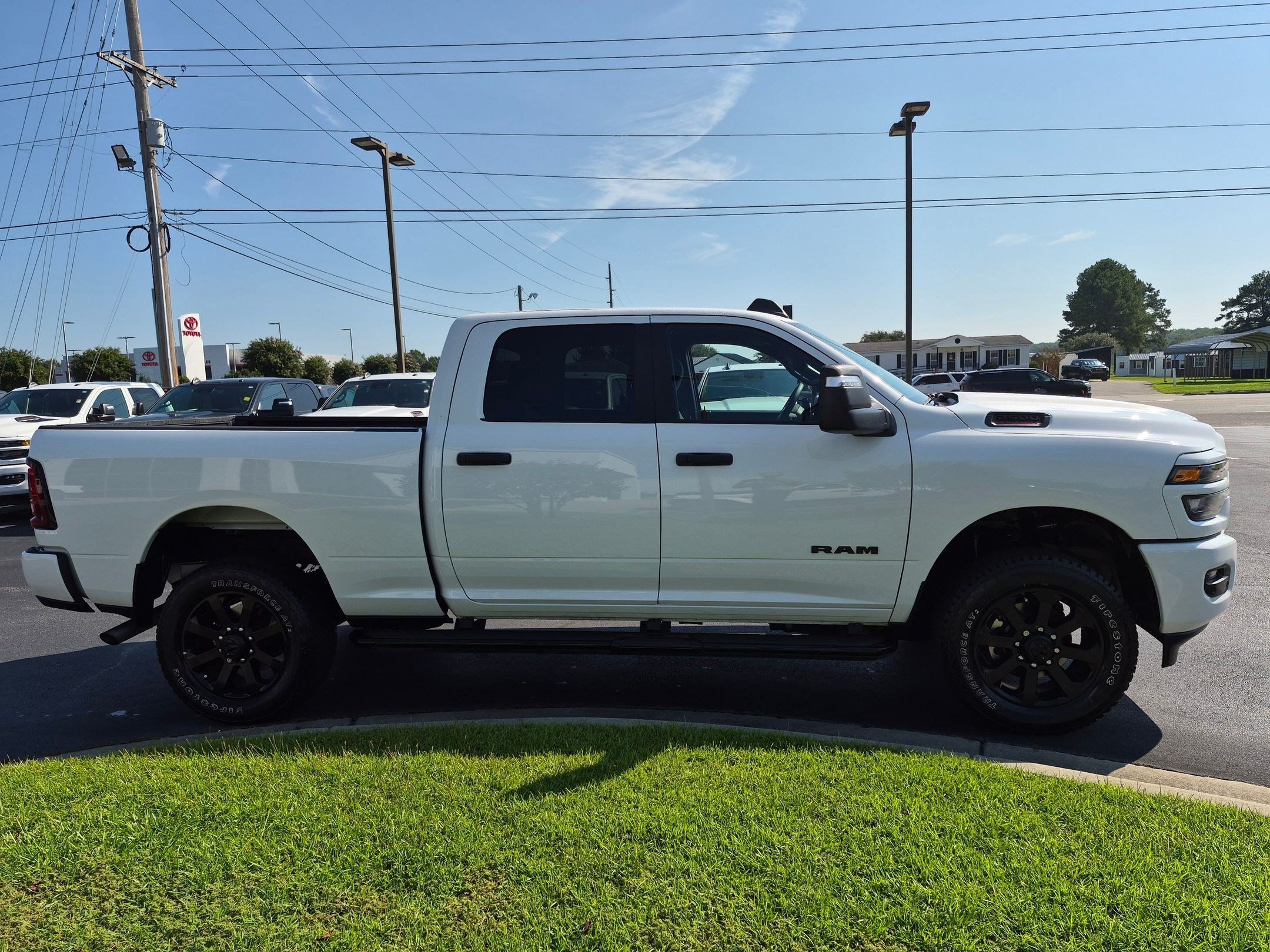 Used 2026 RAM 2500 Big Horn AWD/4WD image 4