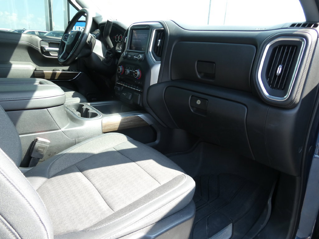 Used 2019 Chevrolet Silverado 1500 LT Trail Boss AWD/4WD image 14