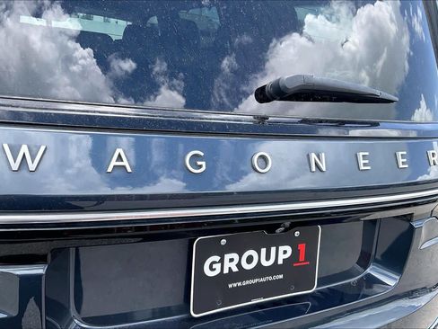 Used 2022 Jeep Wagoneer Series III w/ Premium Group I RWD image 30