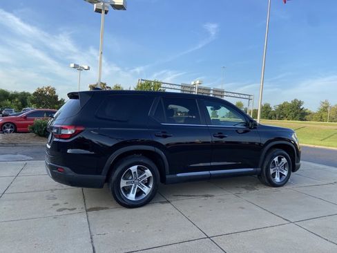 Used 2025 Honda Pilot EX-L image 14