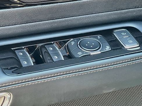 Used 2025 Lincoln Aviator AWD image 18