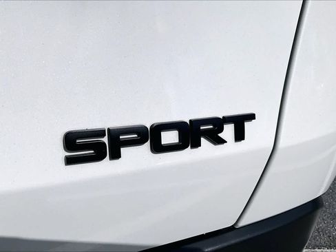 Certified 2024 Honda HR-V Sport image 10