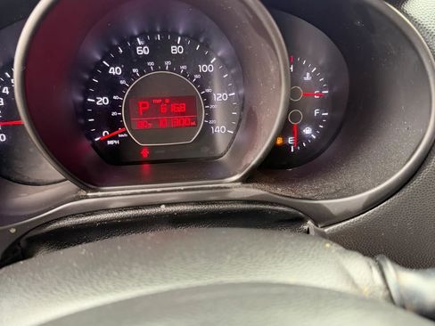 Used 2018 Kia Soul FWD image 15