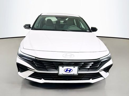 New 2026 Hyundai Elantra SEL Sport image 2