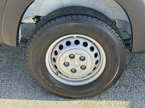 Used 2024 RAM ProMaster 3500 w/ Premium Convenience Group image 19