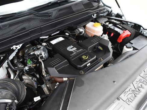 Used 2024 RAM 2500 Laramie image 36