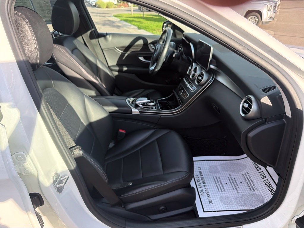 Used 2015 Mercedes-Benz C 300 4MATIC Sedan image 11