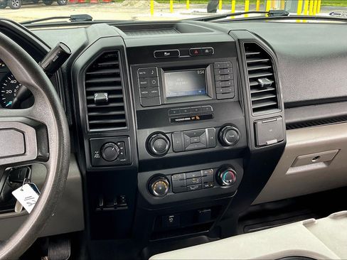 Used 2020 Ford F150 XL w/ Heavy-Duty Payload Package AWD/4WD image 6
