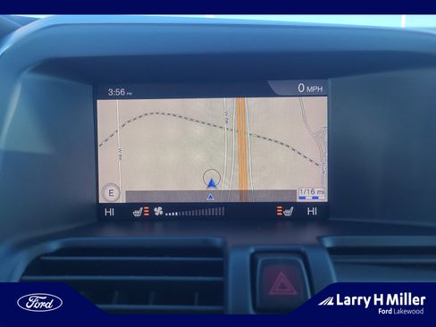 Used 2017 Volvo XC60 T5 Dynamic w/ Preferred Option Package image 27