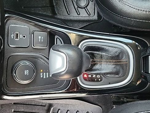 Used 2020 Jeep Compass Limited image 19