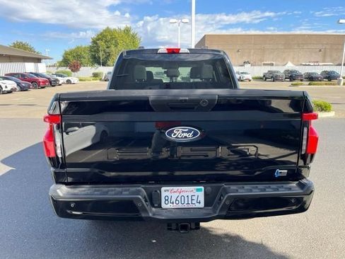 Used 2025 Ford F150 Lightning XLT AWD/4WD image 5