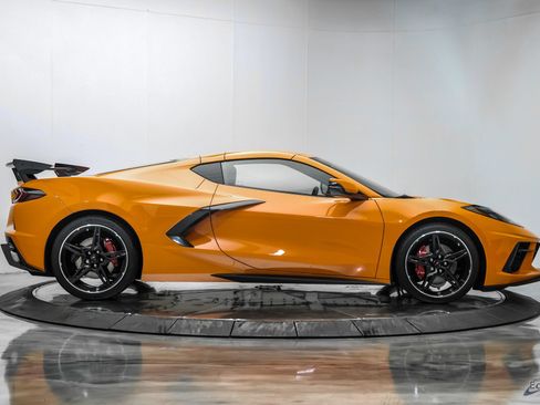 Used 2023 Chevrolet Corvette Stingray Coupe w/ 1LT RWD image 29