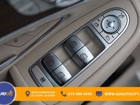 Used 2019 Mercedes-Benz C 300 Sedan image 17