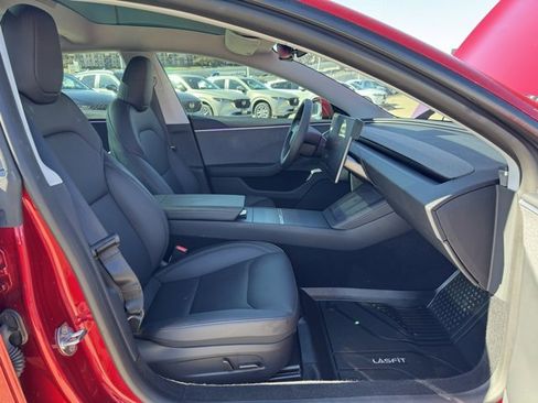 Used 2025 Tesla Model 3 Long Range image 25