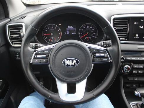 Used 2022 Kia Sportage EX AWD/4WD image 13
