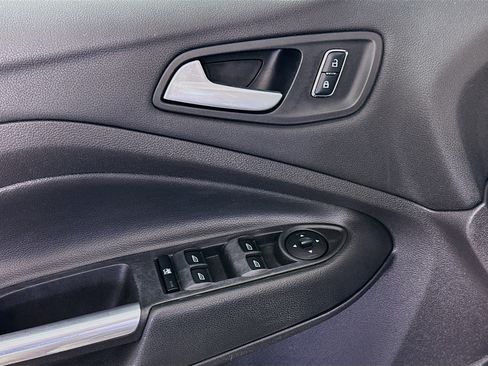 Used 2015 Ford Escape SE w/ Equipment Group 201A image 15