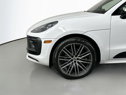Certified 2025 Porsche Macan Turbo AWD/4WD image 11