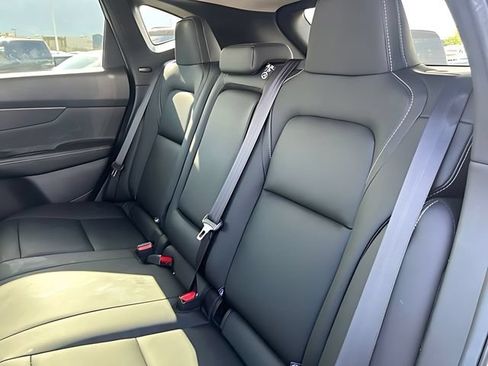 Used 2025 Nissan Murano SV AWD/4WD image 15
