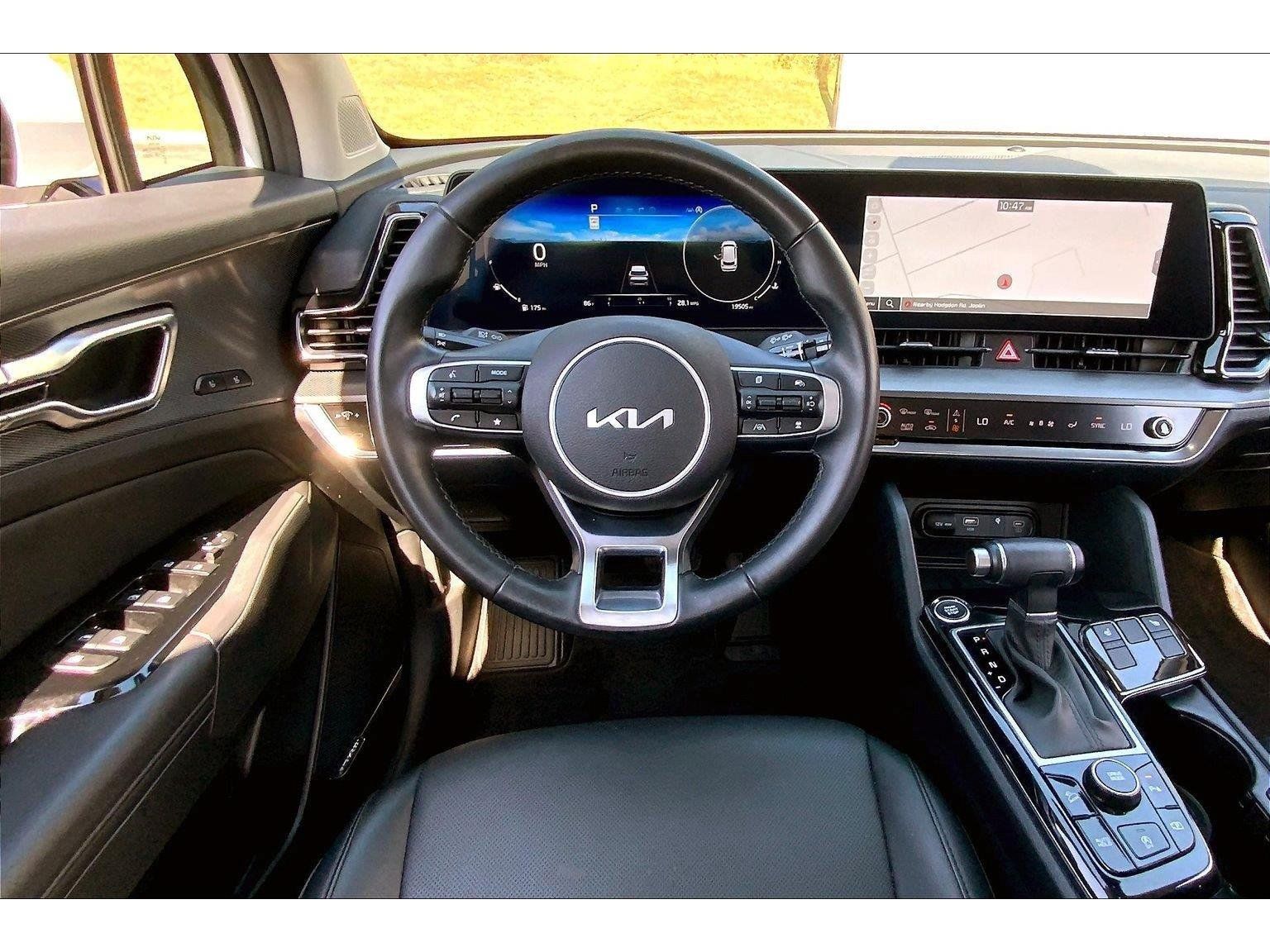 Used 2025 Kia Sportage SX FWD image 5