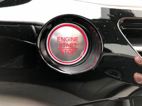 Used 2023 Acura MDX SH-AWD w/ Technology Package image 21