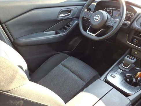 Certified 2024 Nissan Rogue SV image 9