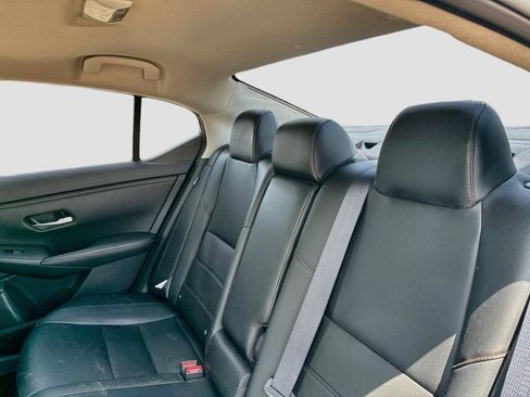 Used 2024 Nissan Sentra SR w/ SR Premium Package FWD image 22