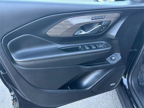 Used 2023 GMC Terrain Denali w/ Black Diamond Edition image 23