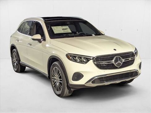 New 2026 Mercedes-Benz GLC 300 4MATIC image 6