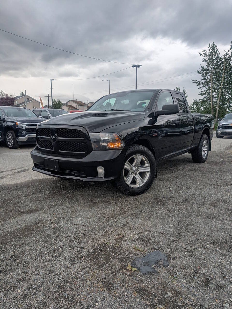 Used 2019 RAM 1500 Express w/ Wheel & Sound Group AWD/4WD image 2