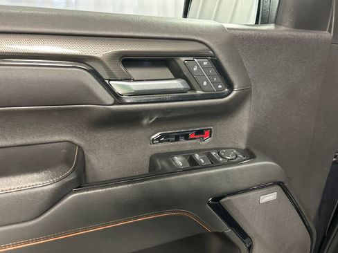 Used 2023 GMC Sierra 1500 AT4 w/ AT4 Premium Package AWD/4WD image 14