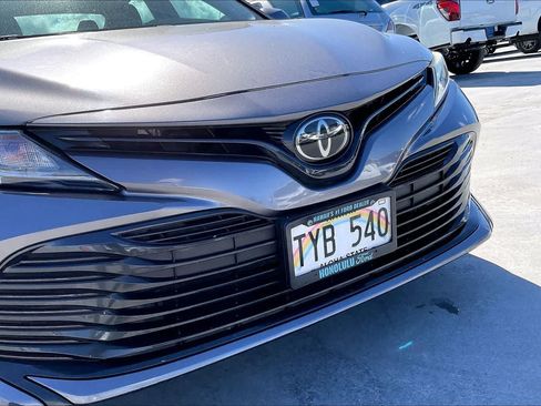 Used 2020 Toyota Camry LE FWD image 33
