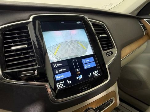 Used 2021 Volvo XC90 T6 Momentum w/ Advanced Package AWD/4WD image 19