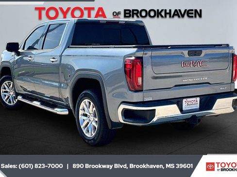 Used 2020 GMC Sierra 1500 SLT RWD image 2