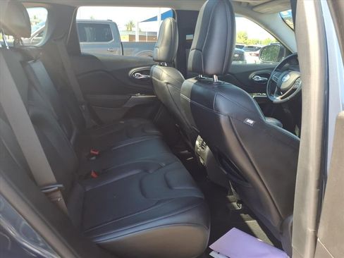 Used 2021 Jeep Cherokee Limited w/ Trailer Tow Group image 28