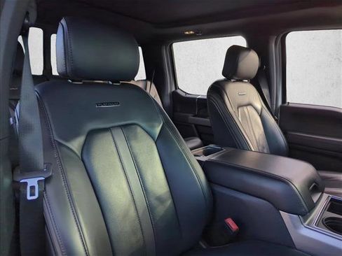 Used 2022 Ford F350 Platinum image 26