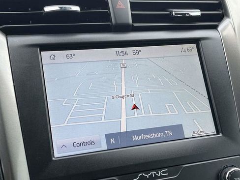 Used 2019 Ford Fusion SE image 28