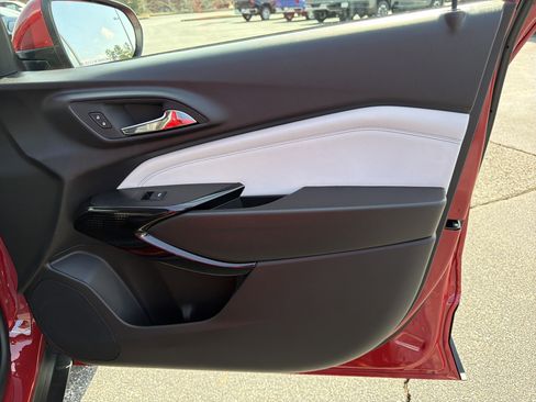 New 2026 Chevrolet Trax LT w/ Driver Confidence Package image 14