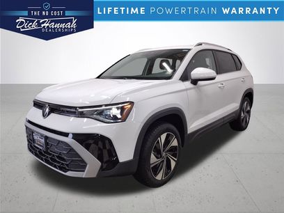 New 2025 Volkswagen Taos SE