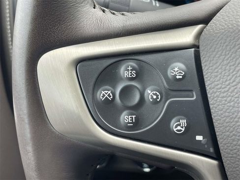 Used 2022 GMC Canyon Denali image 24