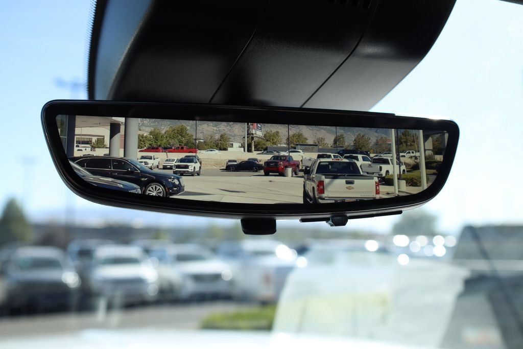 New 2026 GMC Sierra 2500 Denali Ultimate AWD/4WD image 16