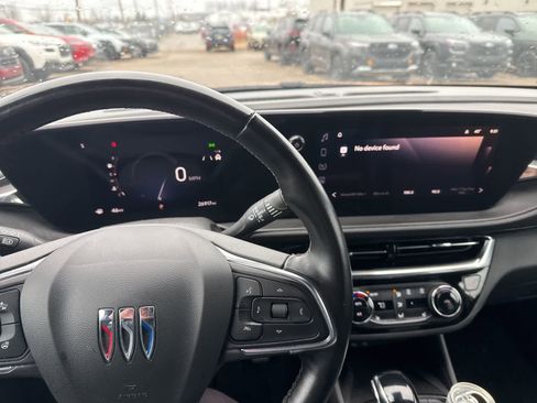 Used 2024 Buick Envista Sport Touring w/ Convenience I Package image 19