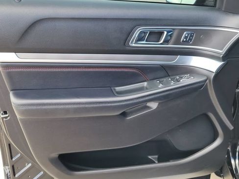 Used 2017 Ford Explorer Sport w/ Equipment Group 401A AWD/4WD image 7